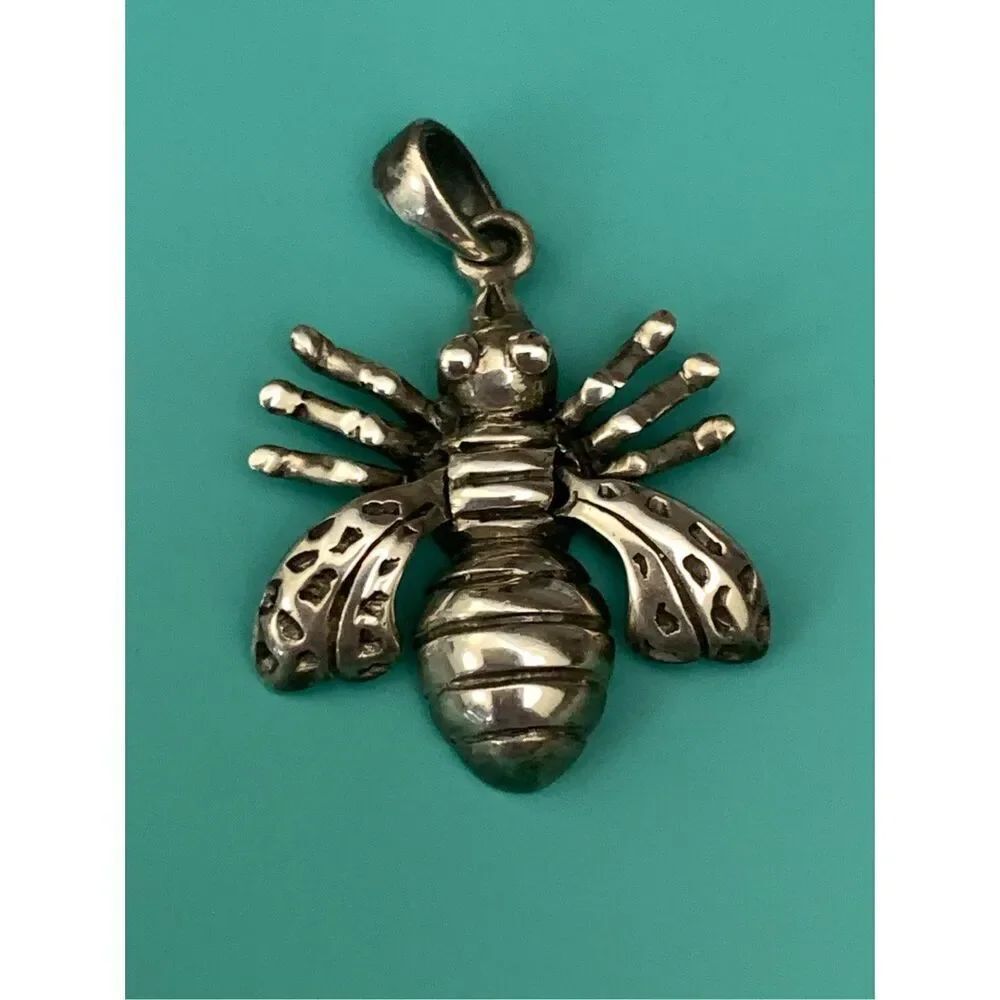 .925 Bumblebee Vintage Sterling Silver Jewelry Charm #bee #vintage